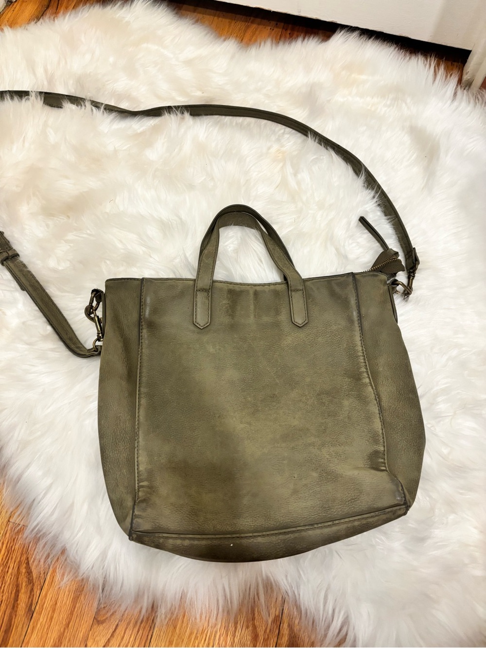 Universal Thread Faux Leather Crossbody Tote Bag